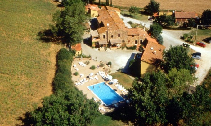 Casole d'Elsa House | Giulia Superior Apartment Shared Pool Wi-Fi