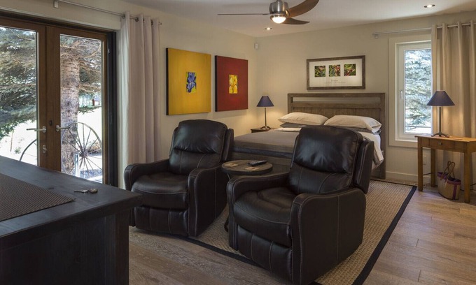 Okanagan-Similkameen House | Gjoa's Vineyard - The Véraison Guest Room