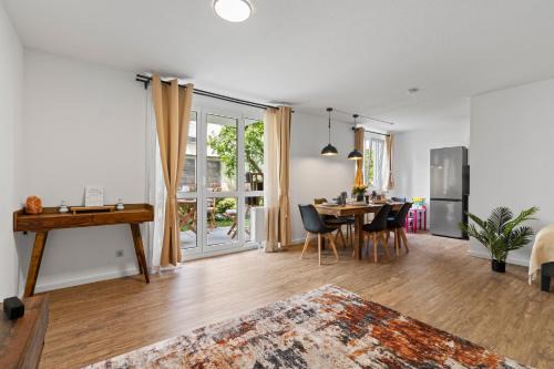 Kempten Apartment | Glücksfewo71, Garage,Innenstadt,Berge,Terrasse,5Personen