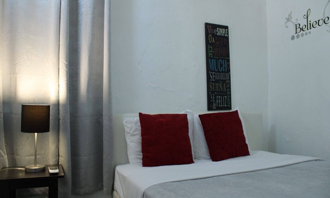Ponce Centro Apartment | Gladiolas 1103