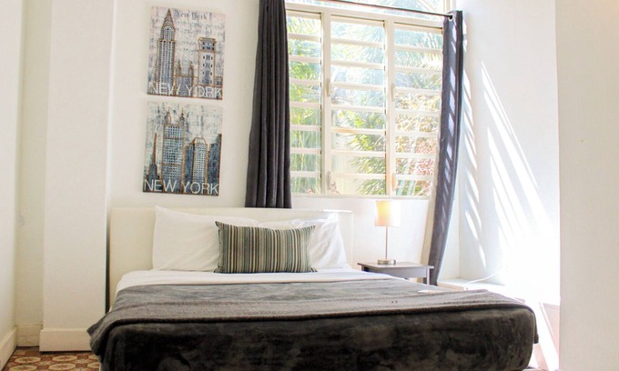 Ponce Centro Apartment | Gladiolas 1205