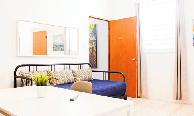 Ponce Centro Apartment | Gladiolas 2204
