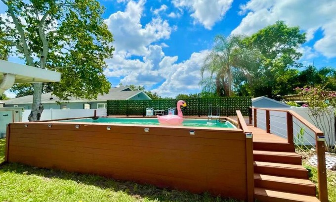 Pinellas Park House | “Glam paradise” 3/2 Pool home! 10mins from beaches