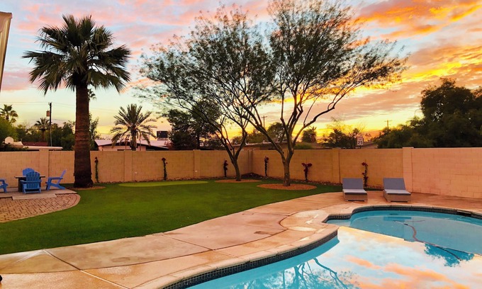 Juanita Y Olmo Frontier Place House | GLAM RESORT STYLE LUXURY IN OLD TOWN SCOTTSDALE. DUAL PRIMARY BDRMS. HEATED POOL