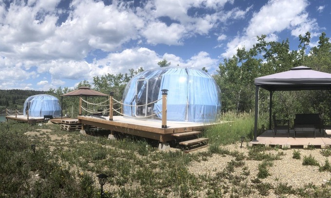 Ghost Lake RV Rental | Glamping domes 4 with lake views