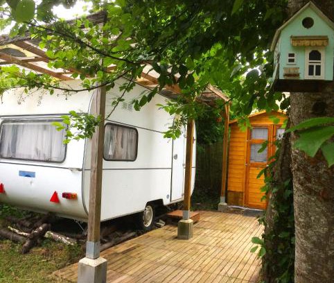 Blere Other | Glamping du loup garou