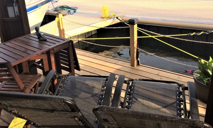 Lacolle Cabin | Glamping on the water