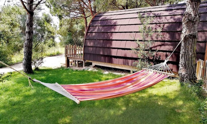 Santa Maria e Sao Miguel Cabin | Glamping Sintra. Enjoy the tranquility of the forest.