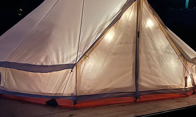 Klamath Apartment | Glamping tent by the river