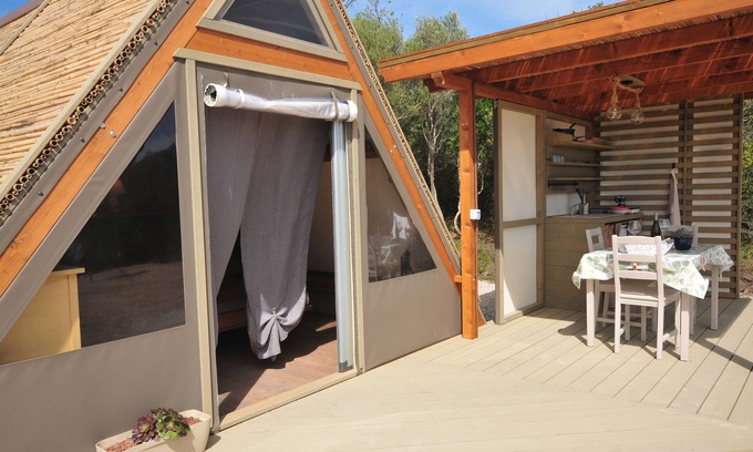 San Vincenzo Cabin | GLAMPING TENT THE MYRTLE Farmhouse Villa Oliveta