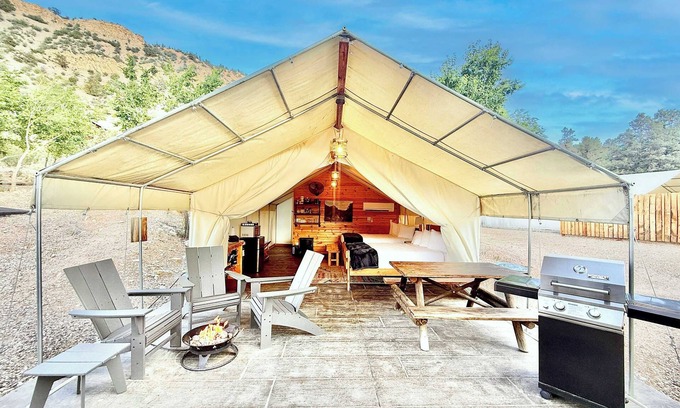 Orderville RV Rental | Glamping Tent w/Private Bathroom, A/C Near Zion