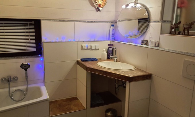 Sullwarden House | Glamping - Wohnwagen mit Luxusbad und Küche Inmitten der Halbinsel Butjadingen