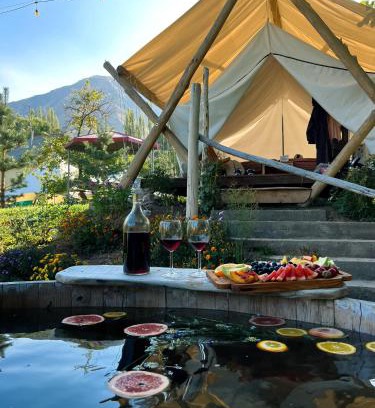 Chuy Province Other | Glampspa