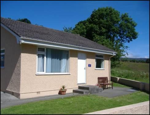 Douglas Apartment | Glen Dhoo Country Cottages - Meadowview Bungalow