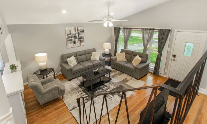 Glen Ellyn House | Glen Ellyn Rental