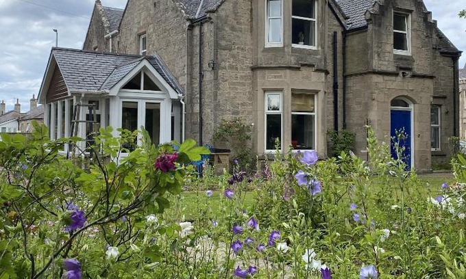 Nairn Bed & Breakfast | Glen Lyon Lodge Bed and Breakfast