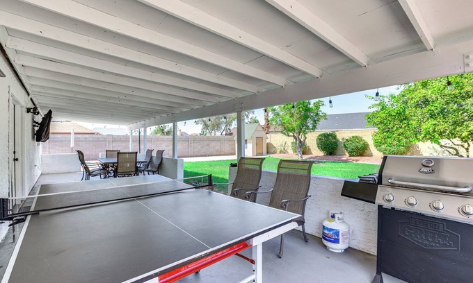 Overland Trail House | Glendale Home w/Pool, Basketball + BBQ!