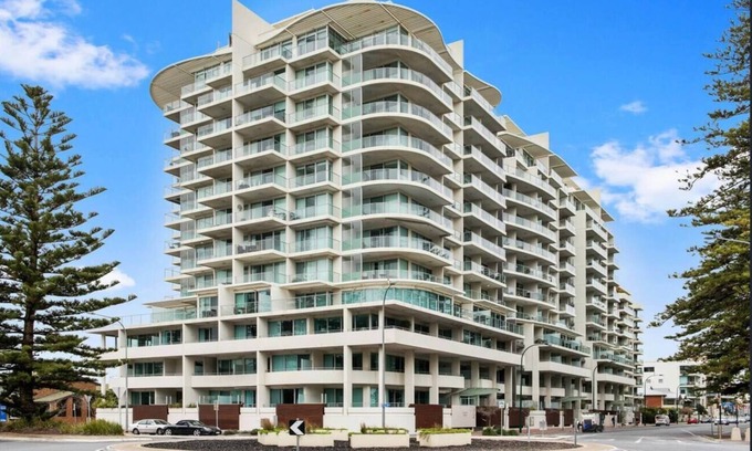 Glenelg Condo | Glenelg getaway - Liberty Luxury