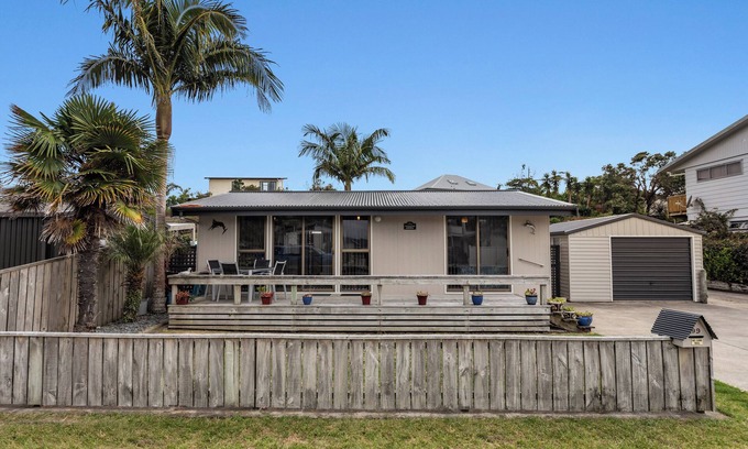 Ohope House | Glenhaven Hideaway - Ohope Beach Holiday Home