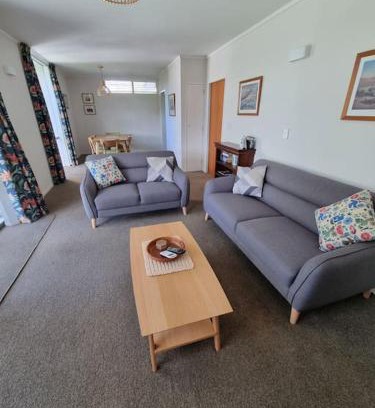 Rotorua House | Glenholme 2 bedroom Town House