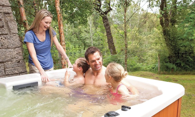 Whitebridge Ski Chalet | Glenmhor and Highland Park Lodges