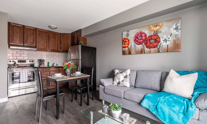 Rosedale Apartment | Glenview West Apartment with Patio - Near Downtown