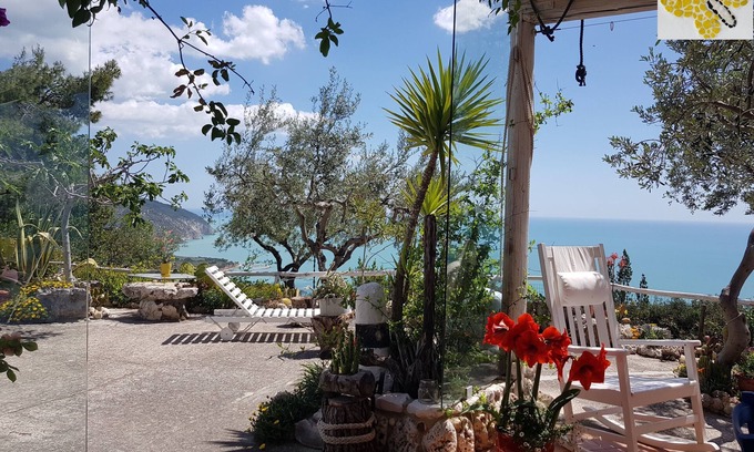 Mattinata Apartment | - Gli Orizzonti di Agata - Villa with a wide view of the sea - TULIPANO -