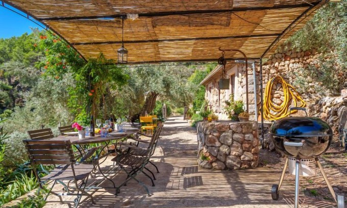 Fornalutx House | Global Es Seguers - By Global Rental Holidays 8982
