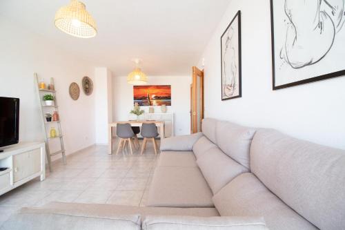 Playa de Almarda Apartment | Global Properties, Bonito apartamento en la playa de Corinto, Sagunto