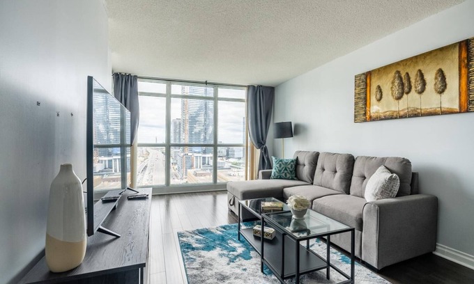 Downtown Toronto Condo | GLOBALSTAY. 1 Bedroom & Den Condo in the Heart of DT Toronto