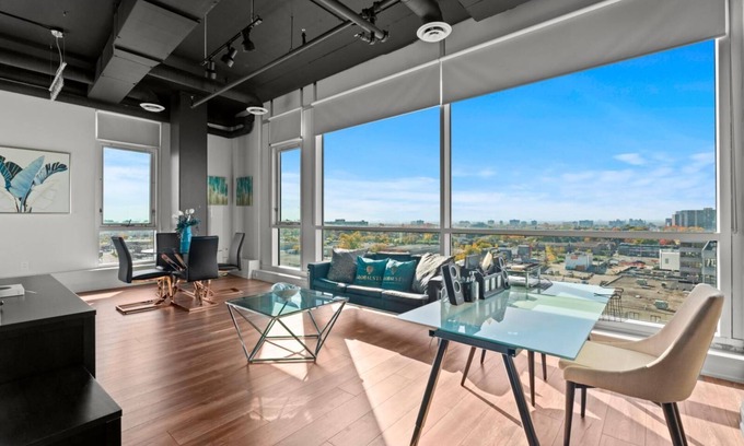York University Heights Apartment | GLOBALSTAY Bright 1 Bedroom Suite steps to Finch West Metro