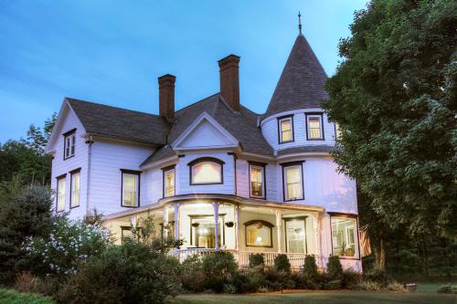 Ashland Hotel | Glynn House Inn