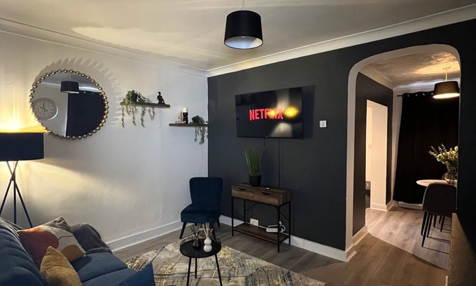 Chatham House | Gms Luxury House in Chatham