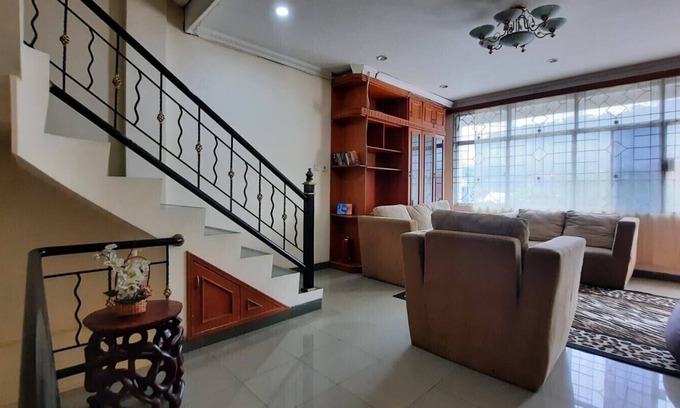Padang House | GO HARD OR GO HOME SURF LODGE