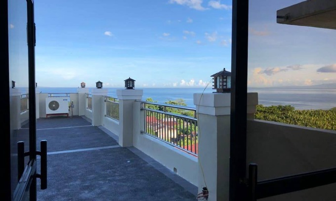 Culasi Hotel | Godo's Hotel and Restaurant