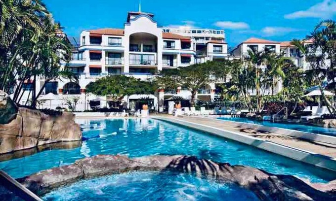 Coolangatta Apartment | Gold Coast Calypso Resort, Coolangatta Beach
