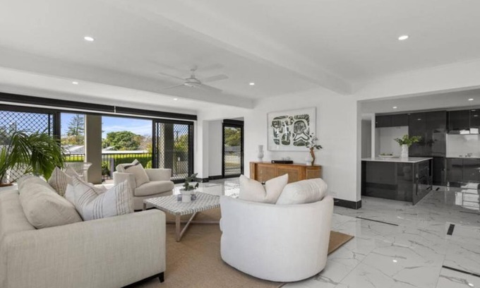 Bundall Apartment | Gold Coast Luxe Retreat