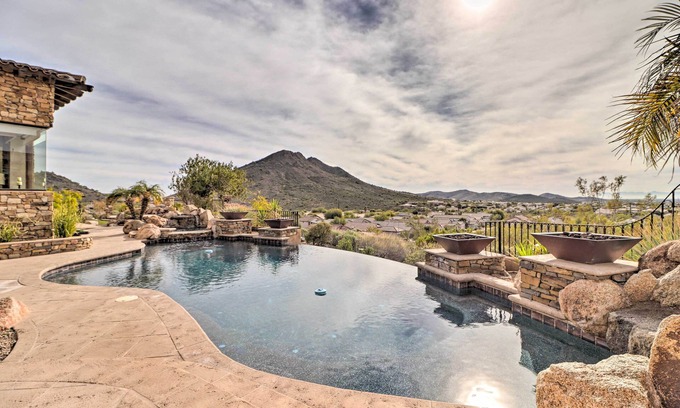 Phoenix House | Gold Mountain Paradise