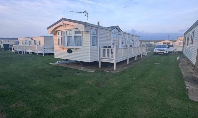 Skegness House | Golden Anchor GB74