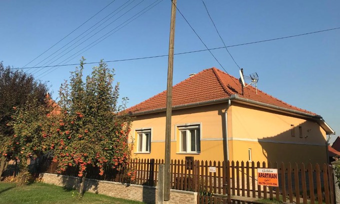 Tiszafured Apartment | Golden Apartman