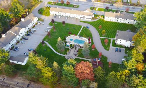 North Conway Hotel | Golden Gables Inn