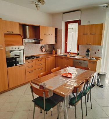 Termoli Apartment | Golden Hour House