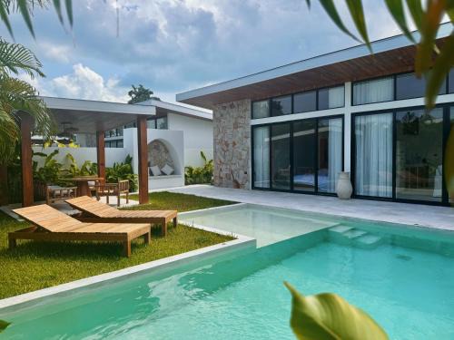 Bophut Hills House | Golden Palm Pool Villa near Fishermans Village