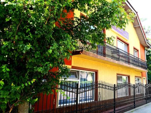 Tirgu Jiu House | Golden Pension