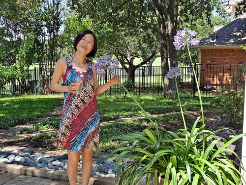 Lawton Apartment | Golden Sunflower's Apt B1
