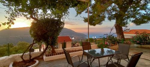 Argostoli House | Golden Sunset
