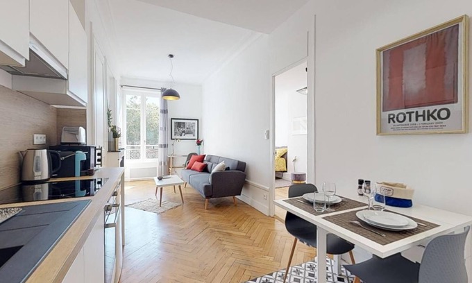 Marechal Lyautey - Vitton Apartment | Golden Triangle - 40m² - 1 quiet and bright bedroom