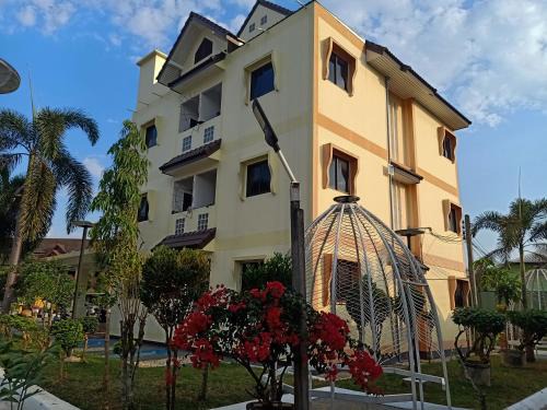 Ban Du Hotel | Goldenville