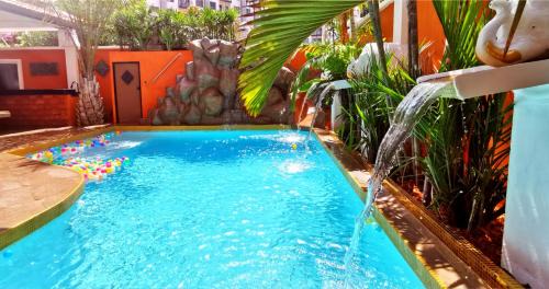 South Pattaya Villa | GOLDLAND Luxury Pool Villa Pattaya Walking Street 8 Bedrooms