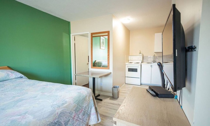 Quesnel Hotel | GOLDPAN MOTEL